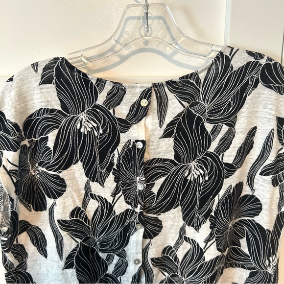 Tahari Women's Black and White Floral 100% Linen Tee in Size‎ L - Picture 6 of 9